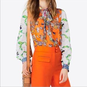 Tory Burch blouse 🌸